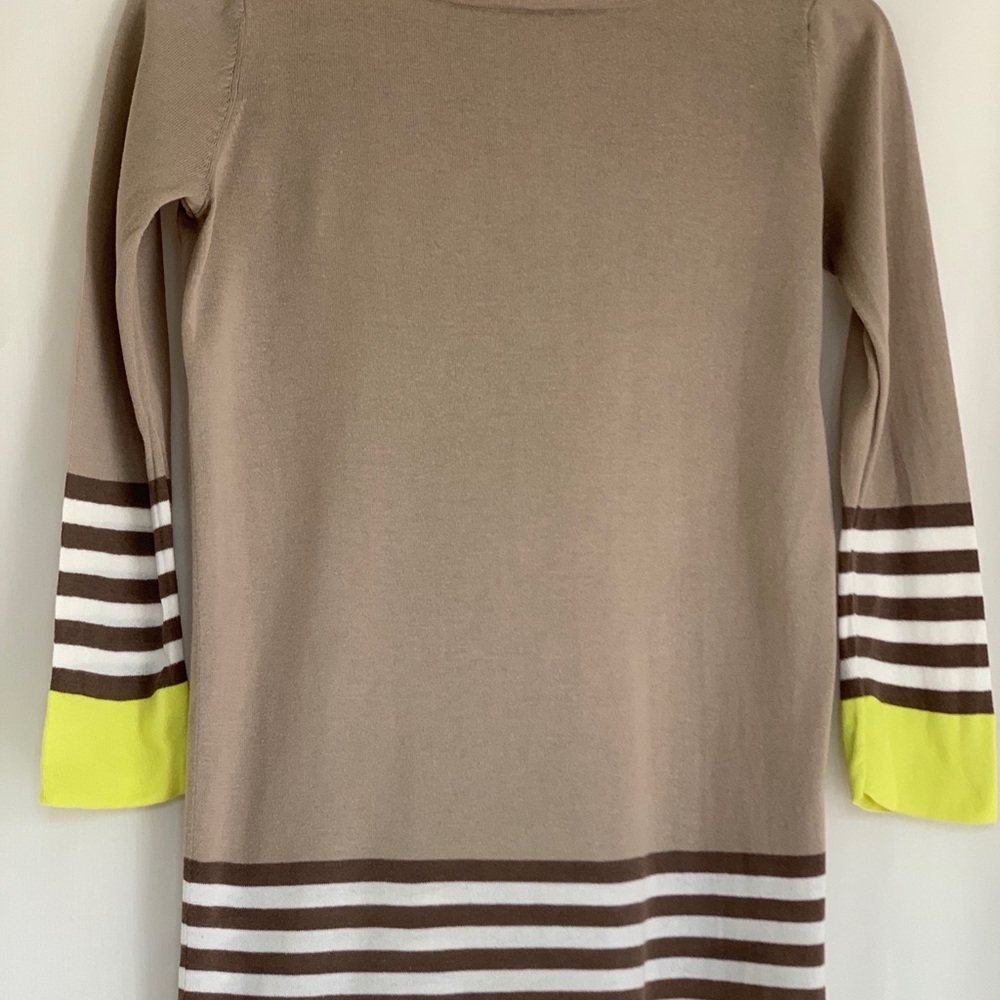 Light weight tunic sweater